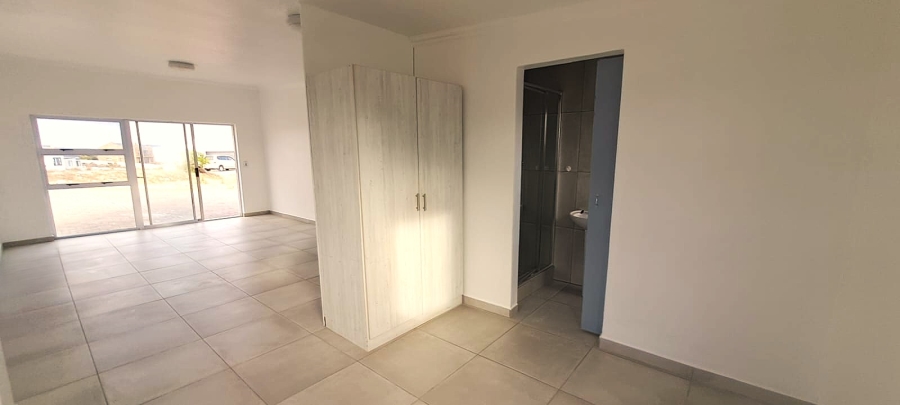 4 Bedroom Property for Sale in Hoogland Western Cape